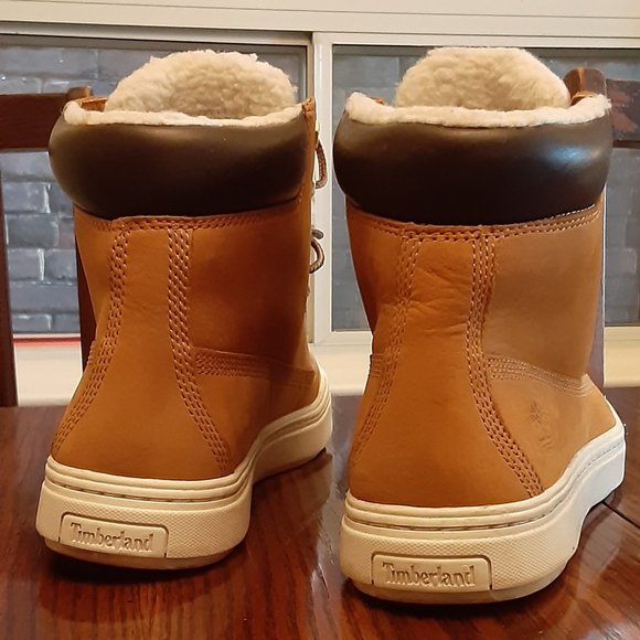 Timberland Ladies Hiking Boot - Picture 3 of 5